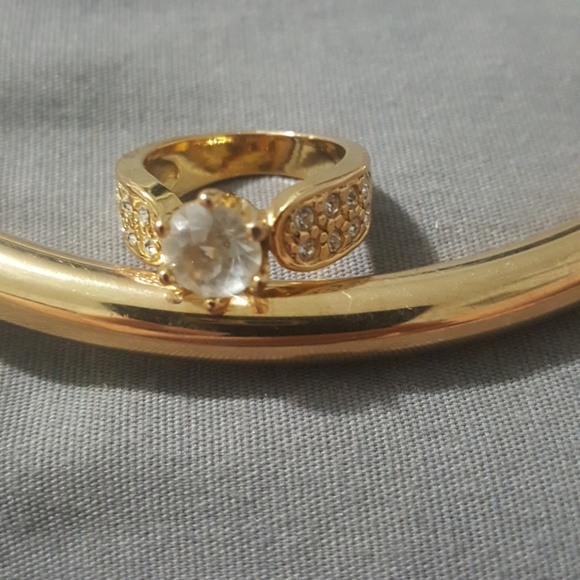 Necklace - Picture 3 of 4